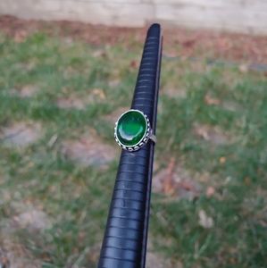NWT Boutique Size 8 Ring, green & silver